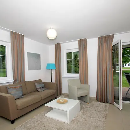 Appartement Strandnahe Mit Terrasse, Gratis Nutzung Vom Ahoi Erlebnisbad Und Sauna In Sellin - Rex Rugia 30-3 Lobbe