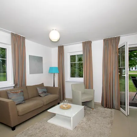 Strandnahe Mit Terrasse, Gratis Nutzung Vom Ahoi Erlebnisbad Und Sauna In Sellin - Rex Rugia 30-3 * Lobbe